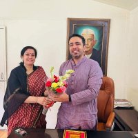 Garvita Malik Poonia (@garvitasingh76) 's Twitter Profile Photo Garvita Malik Poonia (@garvitasingh76) 's Twitter Profile Photo