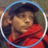 lthscg's profile picture. comiendo garrapiñadas mientras miro the office