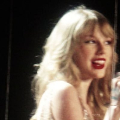 lunababy1989's profile picture. ♡@TaylorSwift13♡