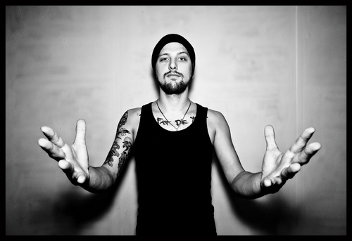 STIGMATA
Guitars and Beats |
http://t.co/XaQYsFDB4H