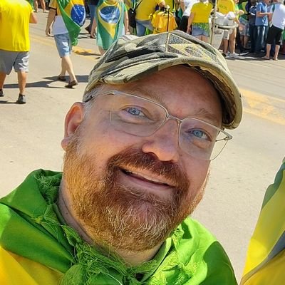Cirurgião Dentista
Especialista em Prótese e Implantes
