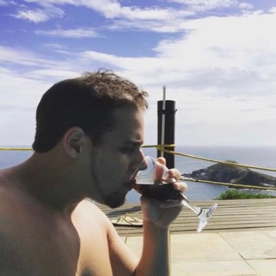 math528528's profile picture. 