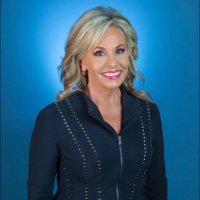 Valerie (@valonfox) 's Twitter Profile