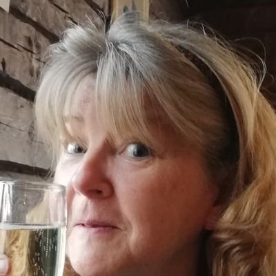 murvitsuuni's profile picture. Readaholic - Garden lover - Drawer poet - Amazed by Helix Nebula - Twiits: seldom