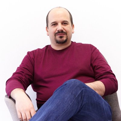 Solution Architect, currently in Spain. Scuba diver and photographer. 🐘 @hello@diegopeinador.com