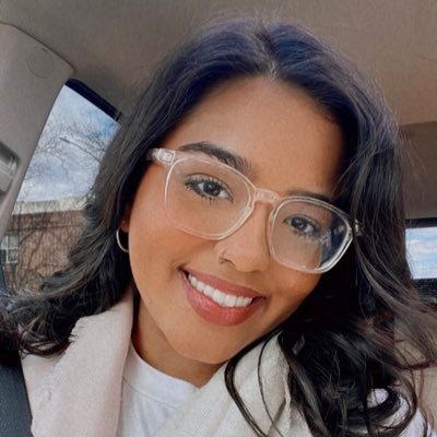 Workaholic. Bibliophile. Sunshine lover. Laziest person I’ve ever met.