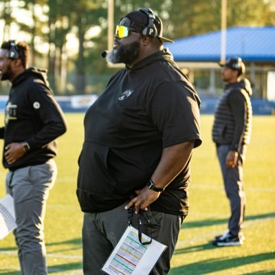 Assistant Head Coach/Offensive Coordinator @ The Apprentice School| Retired NFL OL| UVA HOF/2x Jacobs Blocking Trophy Winner 2x All American| Proud Father ΩΨΦ