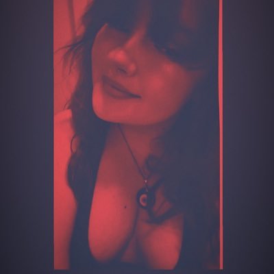 cavemanh0e's profile picture. 