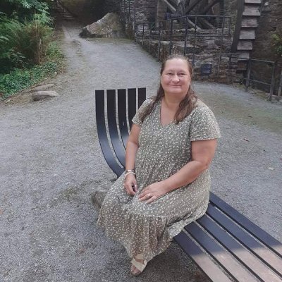 EmbankmentPool's profile picture. 