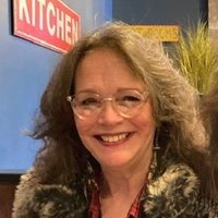 Martha Ruschkamp(@dancingbearpant) 's Twitter Profile Photo