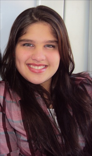 Eu sei que a caminhada, é tão dificil de seguir, é tão bom estar sorrindo, quando tudo vai bem. Eu acredito, que sempre o amor, e a paz, que deve prevalecer .