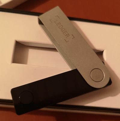 Satoshi83407161's profile picture. We are the future
#Bitcoin