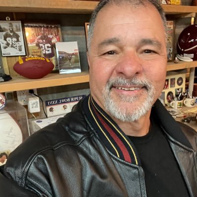 Dave_Vieira's profile picture. Husband, Dad, Grandfather , assisted in starting a community Theatre, experience in management ,love live events- sports, concerts, theatre ! Family First!