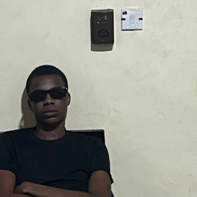 div_yne's profile picture. ❄️ Medicine😪