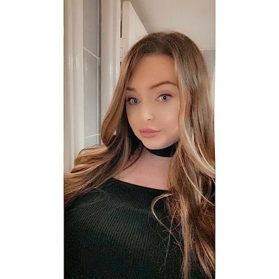 keelyhughess's profile picture. 