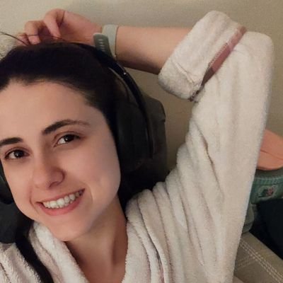 somewhereLonEly's profile picture. The trouble is, you think you have time          
           🧟‍♀️hopelessland🦹‍♀️