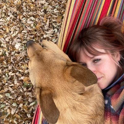 vanass23's profile picture. chaotically endearing | 28 | aries