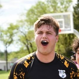 Bishop Carroll Catholic High School Football / 6’5/270 lbs /3.4 gpa