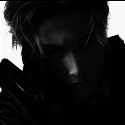 gharaandaya's profile picture. be strong ❤️