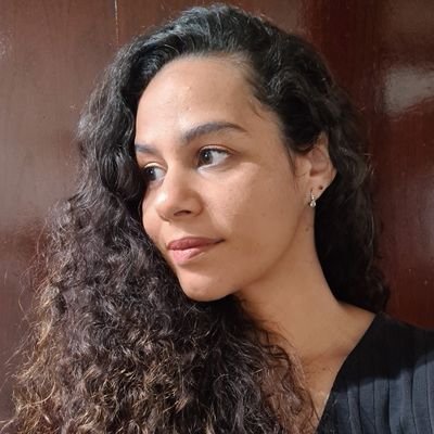 caroldibe's profile picture. Curiosa, conectada e inconformada.