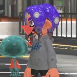 just a homeless octoling tryna get by