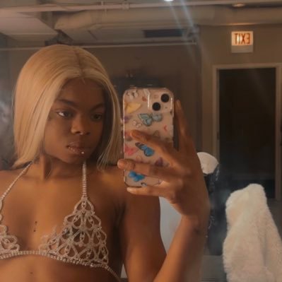 N Y O M I 💙 I N D I C A A 🥵💦 Cashapp: $indicaaazul Zelle: Nyomikaay@gmail.com $30 private videos
