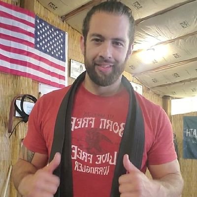 Martial Artist #NWJKD #Kali #brazilianjiujitsu #BlackBelt 

Strength Transformation Mentor #Keepgrowingkeepgoing 

Loves #OklahomaFootball #OUDNA #BOOMERSOONER