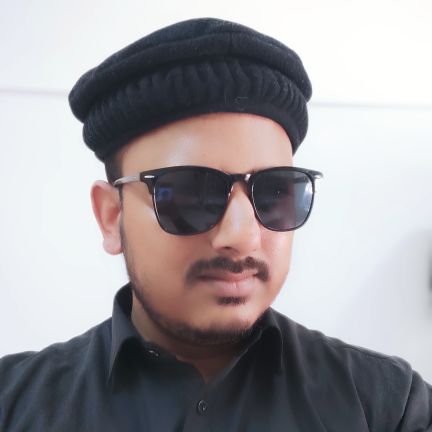 हम उस तकदीर के सबसे पसंदीदा खिलौना हैं,
जो रोज़ जोड़ती है मुझे फिर से तोड़ने के लिए।
क्योंकि,
जिन जख्मो से खून नहीं निकलता समझ लेना
वो ज़ख्म किसी अपने ने ही दिय