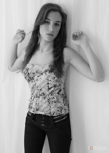 descobre *-* 
add : amandafr_123@hotmail.com