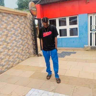 am_arespect's profile picture. A loser is not a person who fails once. A loser is a person who doesn't have the guts to get up and try again.