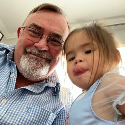 Contrarian, small L libertarian, gun rights activist, seeking maximum individual liberty. Trained to kill by the US government.  God bless Robert E Lee!