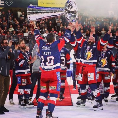 Joueur professionnel de Hockey sur Glace aux Brûleurs de Loups de Grenoble 🇫🇷