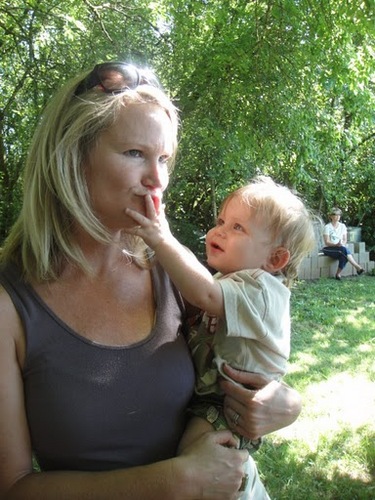 FoxBtweet's profile picture. 