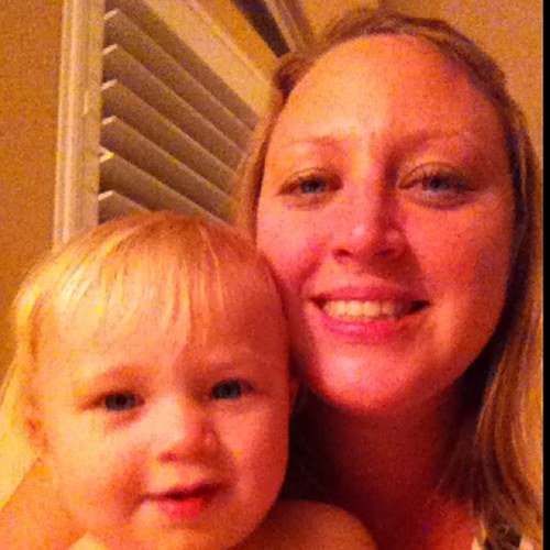 amyjaniak's profile picture. 