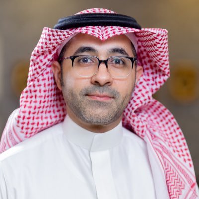 نائب رئيس مجلس إدارة نادي الخليج في السعودية ، دبلوم في الإدارة الرياضية CIES/FIFA Sports Management