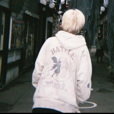 WhoIsIVeF's profile picture. 凍結後