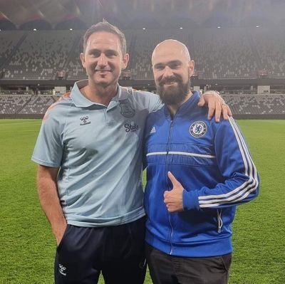 Passionate ⚽️ & 🏉 fan | Freelance content creator (✍, 🎙, 📽) | Backup: @balanced_blue | Views are my own | Ft. on @ChelseaFC 📺 @optussport @talksport