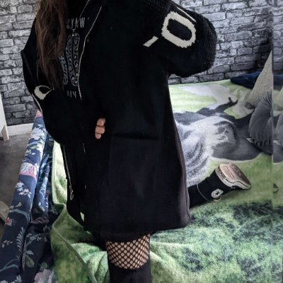 Scarlet_Chann's profile picture. 18+ only! DMs closed
Hiya I'm Scarlet, I'm 21 and a uni student trying to make some extra money. I'm a smol trans girl and I hope you all enjoy my content!