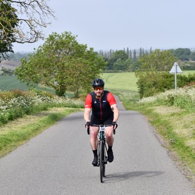 Yorkshire cycling fan, likes a bit of @gozwift, ride on 🚴🏻‍♂️, gregario, member of 
Royal Marines Association Cycle Club.