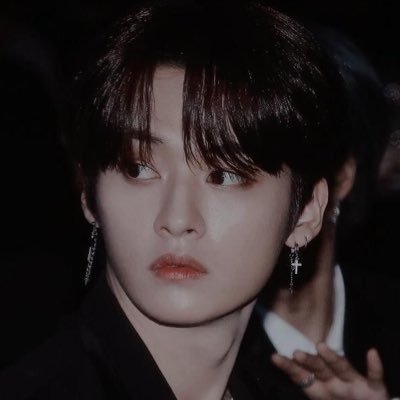 minhozxne's profile picture. - conquer or die.