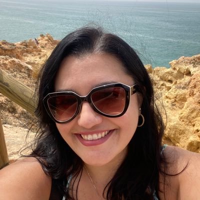 rafaelachermont's profile picture. Cirurgiã - dentista. Ortodontista. Bicolor de coração.