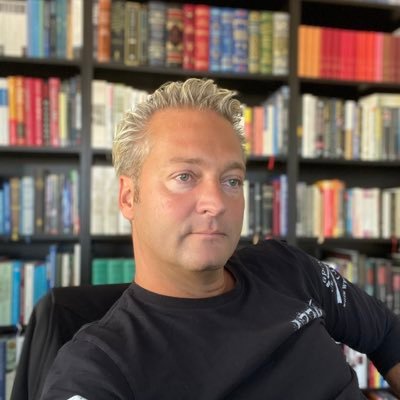 RobertBobeck's profile picture. Proud American 🇺🇸☀️🌴🇺🇸 Immigrant from Germany 🇩🇪 & Netherlands 🇳🇱. Awake but not woke. I voted for THIS!! No random DM’s please…!