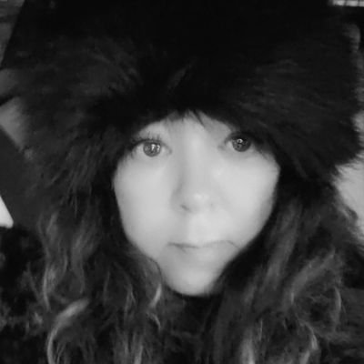 Debbie_Arsenal's profile picture. Love ❤️Arsenal & cocktails dont take myself or twitter seriously, don't ask for a follow unless you want to be insulted! not here to make up your numbers 😝