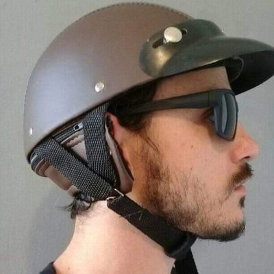 Desenvolvedor Web. Apaixonado por tecnologia, inovação e criatividade. Entusiasta de software livre e das comunidades de TI.
