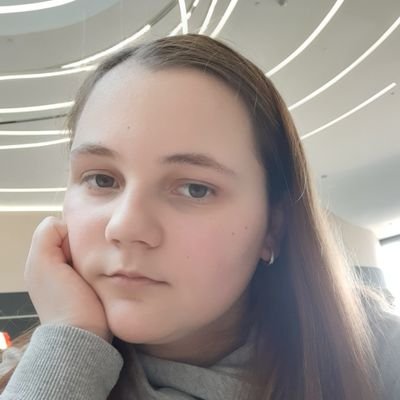 EvelinSzekely1's profile picture. 