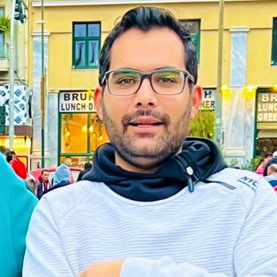 ShahShamhoon's profile picture. A stray Hazarwal #Political .#Dramaii