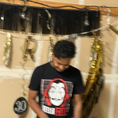 i_HarishR's profile picture. "The mind is everything. What you think, you become." - Bhagavad Gita