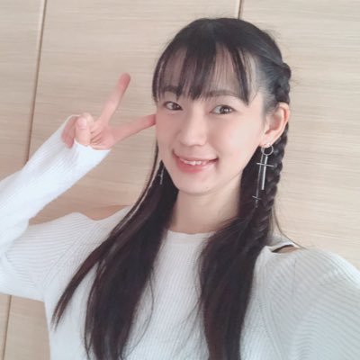 関西♡西宮♡宮っ子の西部由希将来の夢は芸能界で活躍できる人になる事と壁一面本棚の家に住む事٩( ᐛ )و 所属（株）レイ・グローエンターテイメント✉️待ってます♡