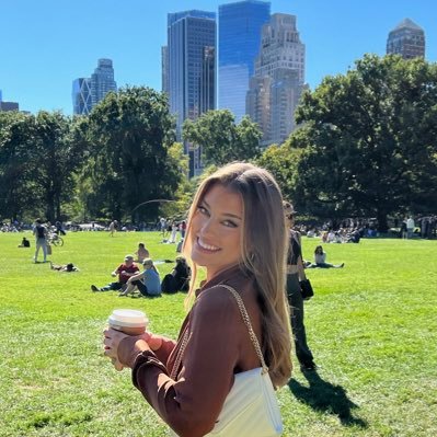 RachelClem27's profile picture. 