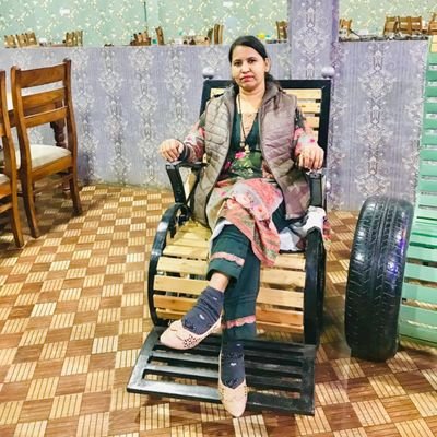 sweety_artist's profile picture. Communicate Volumes about your brand